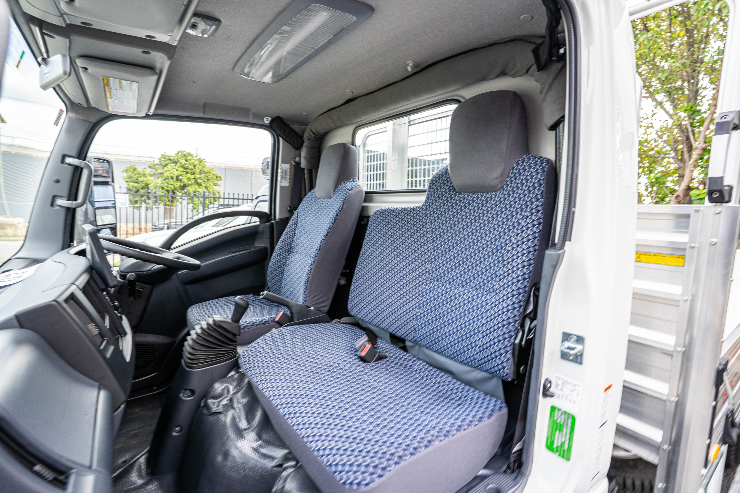 IRB ISUZU Truck 08-ON 300 Series NPR,NPS, NLS, NNR 75/150 & 45/150 Single Cab - Image 2