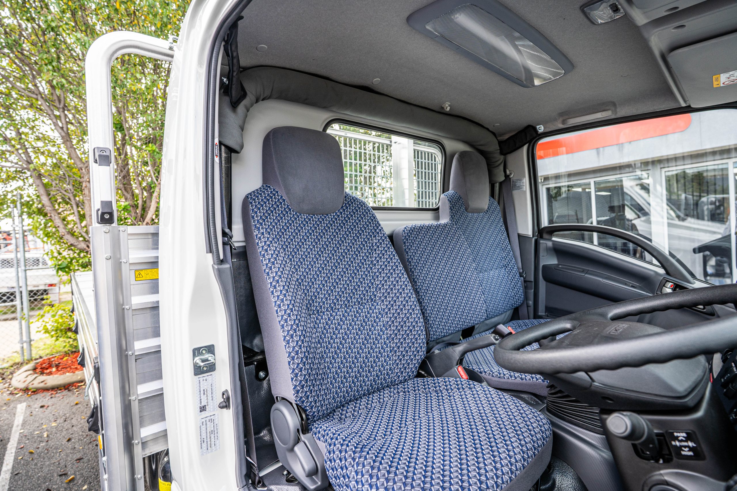 IRB ISUZU Truck 08-ON 300 Series NPR,NPS, NLS, NNR 75/150 & 45/150 Single Cab - Image 3