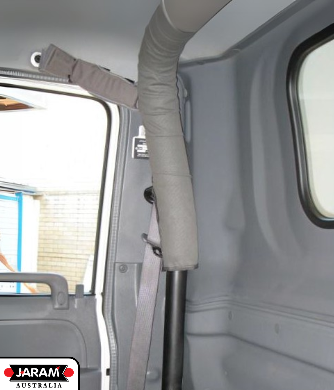 IRB ISUZU NPS 300 SINGLE CAB 1996 - Image 5